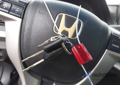 2008 Honda Accord 3.5 Ex-L from USA, damaged, VIN 1HGCS21878A005162